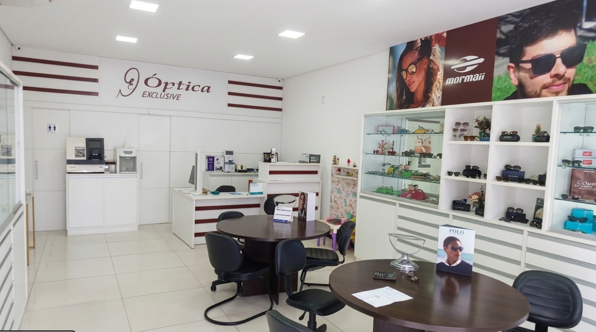 Ambiente de atendimento da Óptica Exclusive